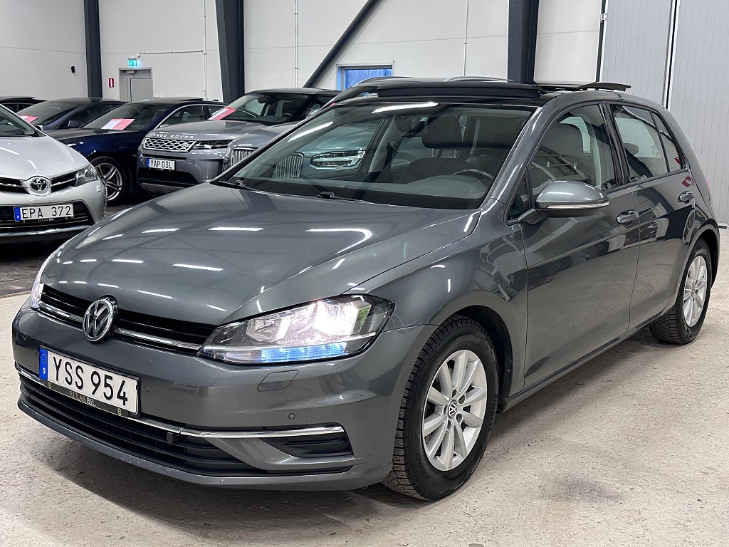 Volkswagen Golf 1.0 TSI 110HK TAKLUCKA DRAG VÄRMARE ADAPTIVF