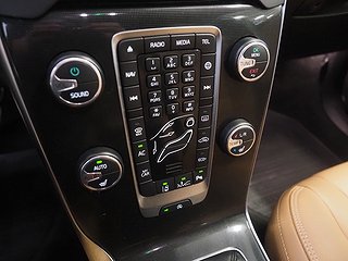 Halvkombi Volvo V40 Cross Country 19 av 23