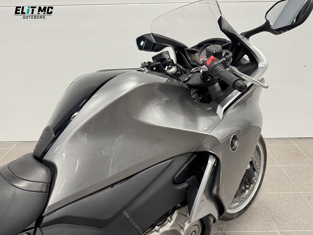 Honda Powersports VFR1200F 2010 - miniatyr 9
