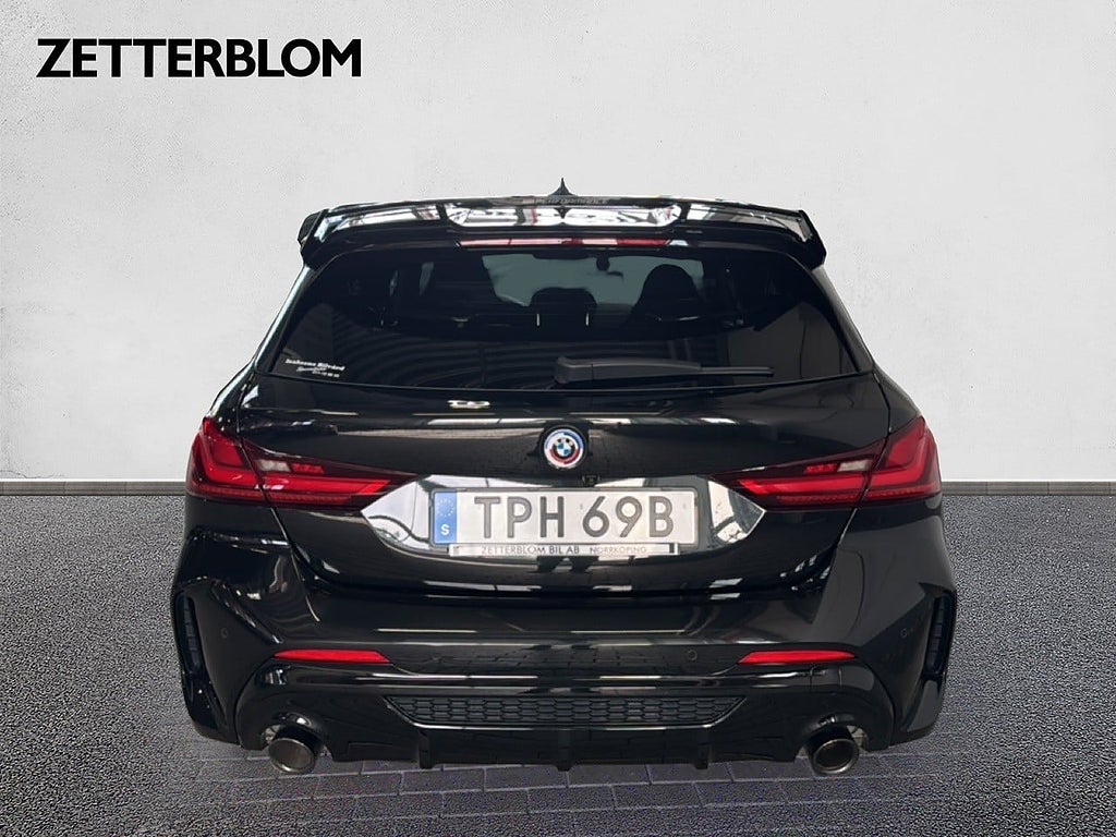 Halvkombi BMW M135i 4 av 23