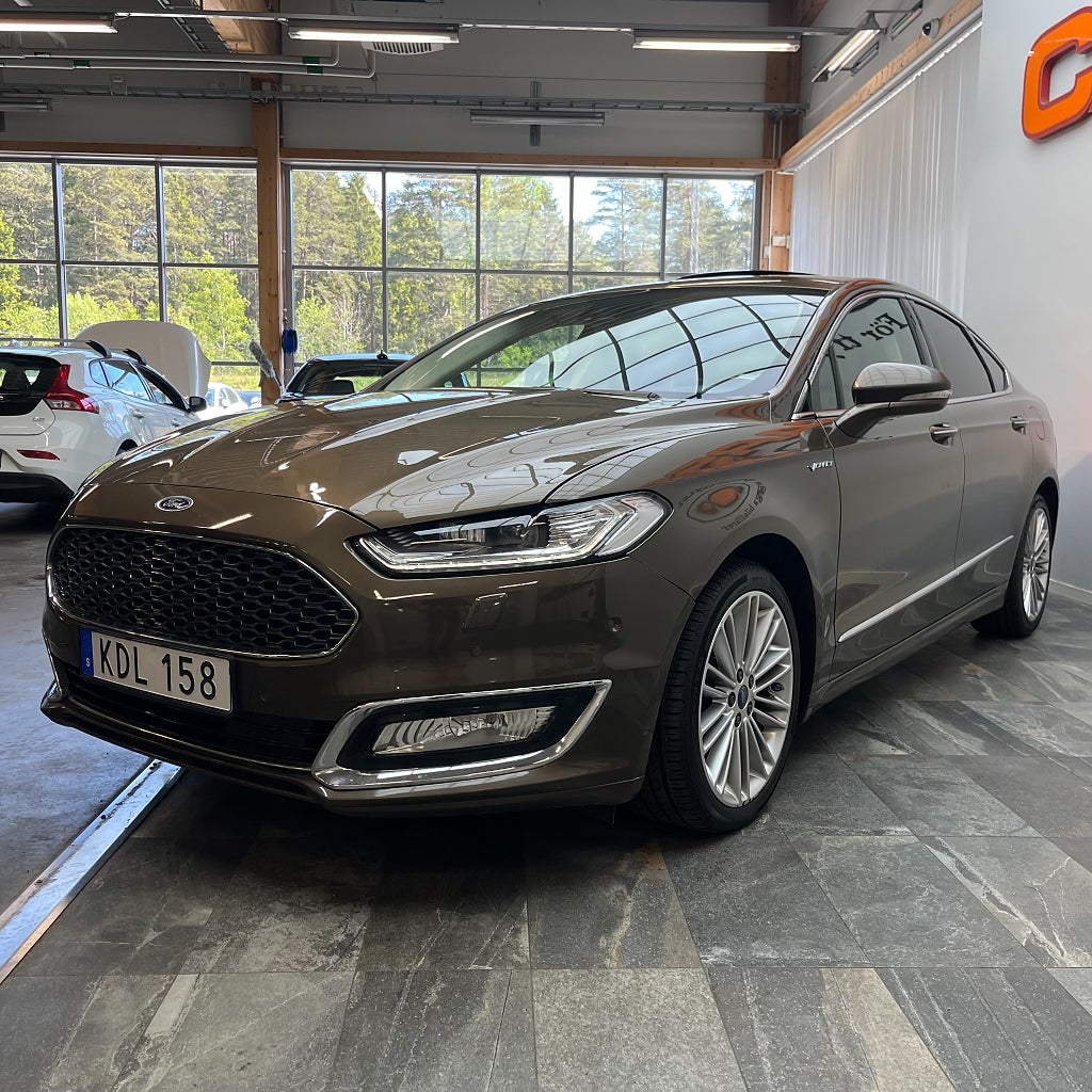Ford Mondeo 4,99% Sedan 2.0 TDCi Titanium Plus Vignale Massage Back