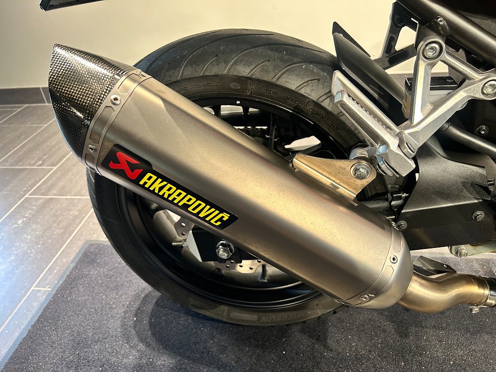 Honda CBR5005 3,45% 1585 mil/Akrapovic/Tail-tidy