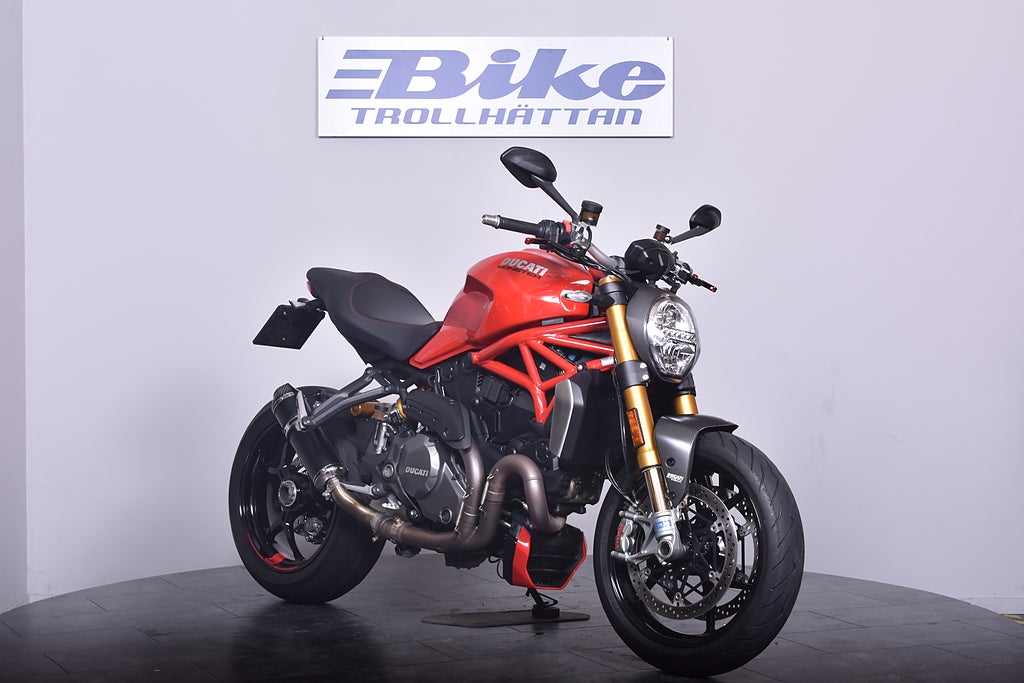 Ducati MONSTER 1200 S / SE UTRUSTNING