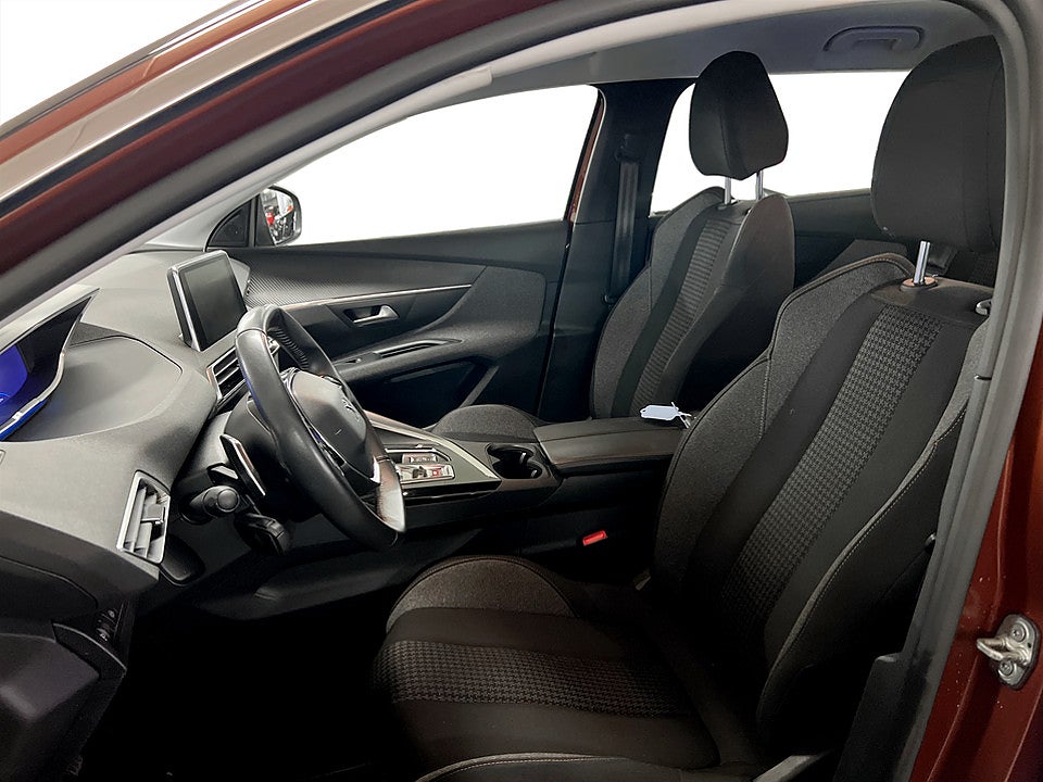 Bild på Peugeot 5008 Active Pack 1.2 PT Aut B-KAMERA CARPLAY 130hk