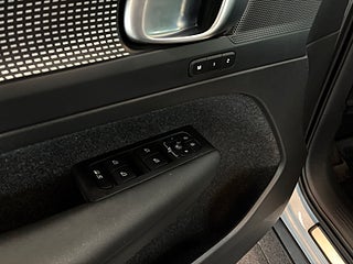 Volvo XC40 Recharge Twin Plus S&V/Drag/Backkamera/Carplay/Pvärm – bild 19