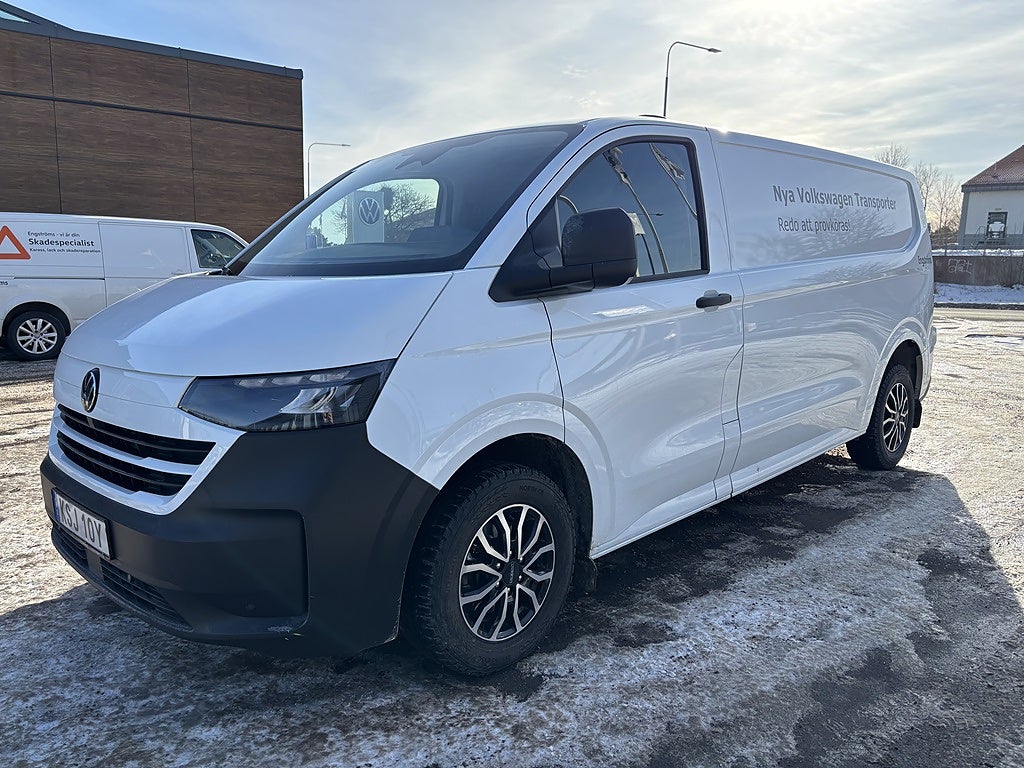 Volkswagen Transporter T7 SKÅP L2 2.0 TDI 150 HK *Demobil*