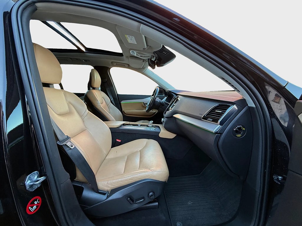 Volvo XC90 T8 TwEn Plugin AWD 407hp Momentum Pano 7sits 2016, bild 22