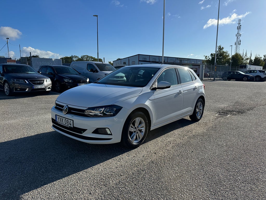 Volkswagen Polo 1.0 TSI 95hk Base Vinterhjul Bluetooth