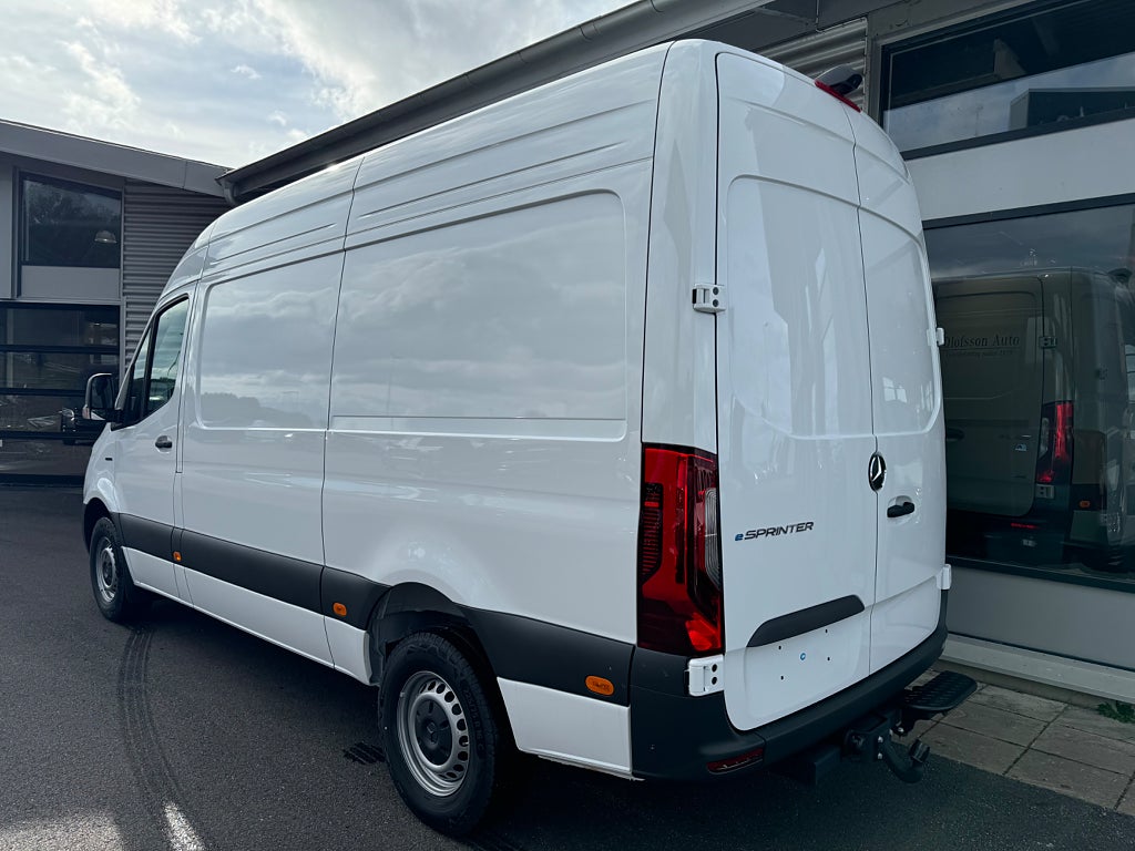 Mercedes-Benz Sprinter eSprinter 314 Skåp A2 PRO 81 kwh - bild 4