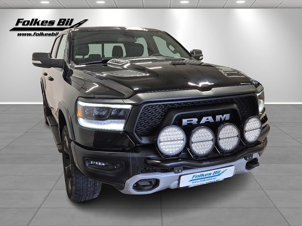 Dodge RAM 1500 Rebel 5.7L V8 HEMI 395 hk Luftfj.