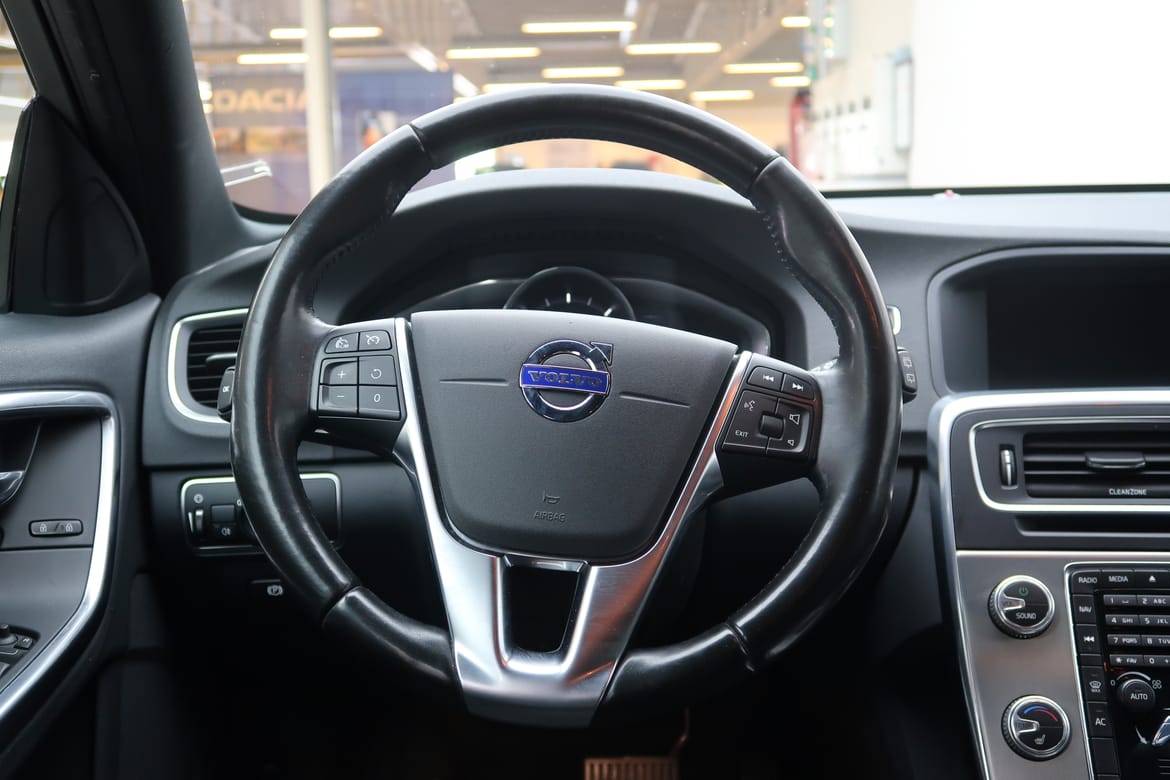 Volvo V60 Cross Country 2017, bild 7/42