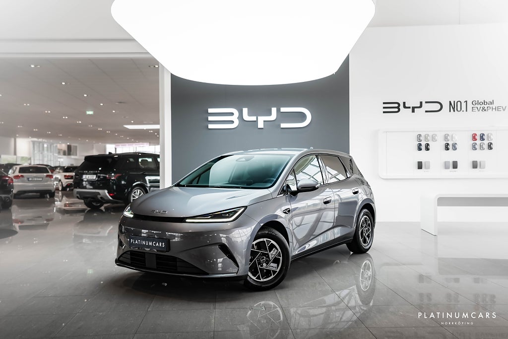 BYD Dolphin G DM-i BOOST 212HK / SVERIGEPREMIÄR / LEASEBAR