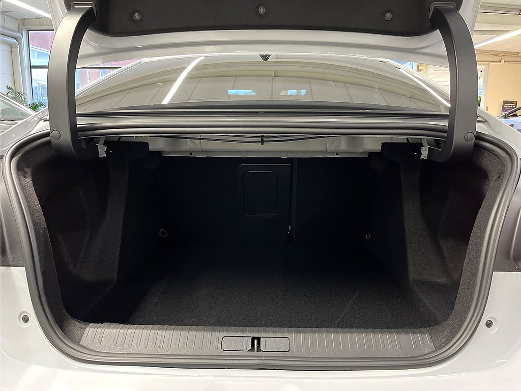 Bild på Citroën C4 X Shine PureTech 130hk Aut - PRIVATLEASING