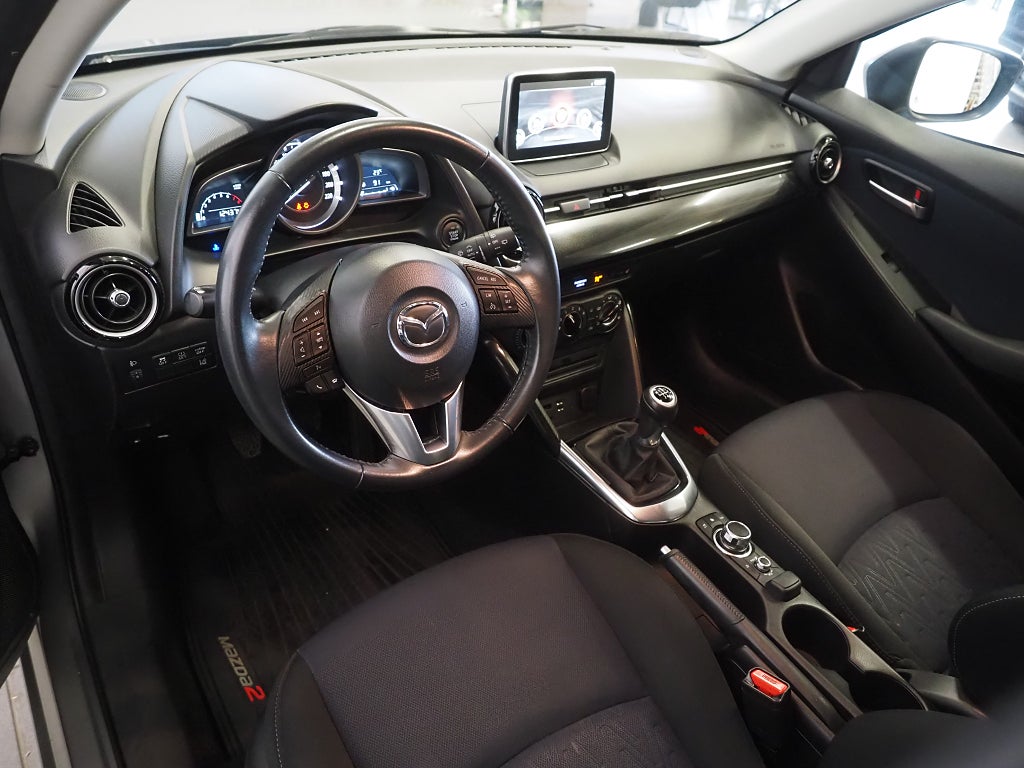 Mazda 2 5-dörrar 1.5 SKYACTIV-G Vision P-Sensorer Navigation 2016