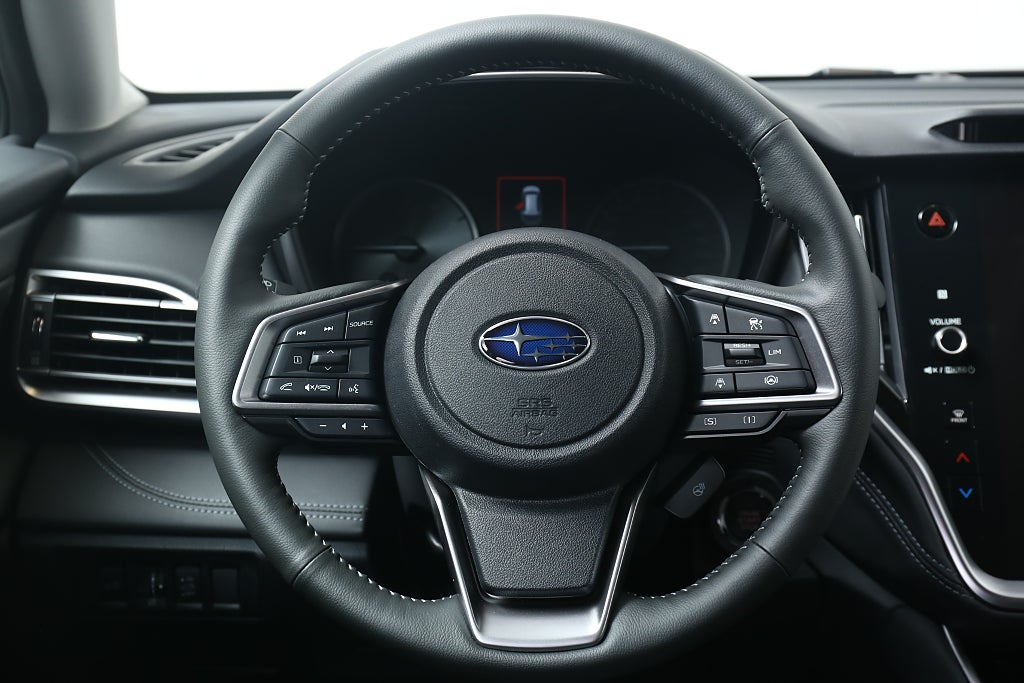 Subaru Outback 2.5 4WD XFuel Lineartronic Limited | Låg skatt 965kr/år 2024