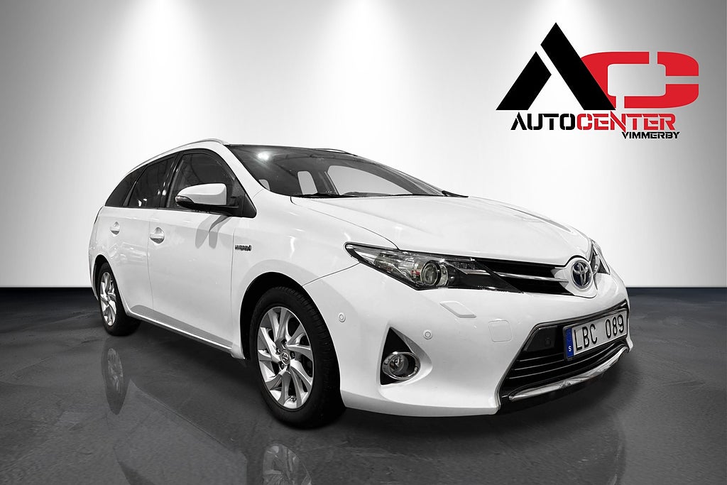 Toyota Auris Panorama Sports Hybrid e-CVT Executive BKamera 