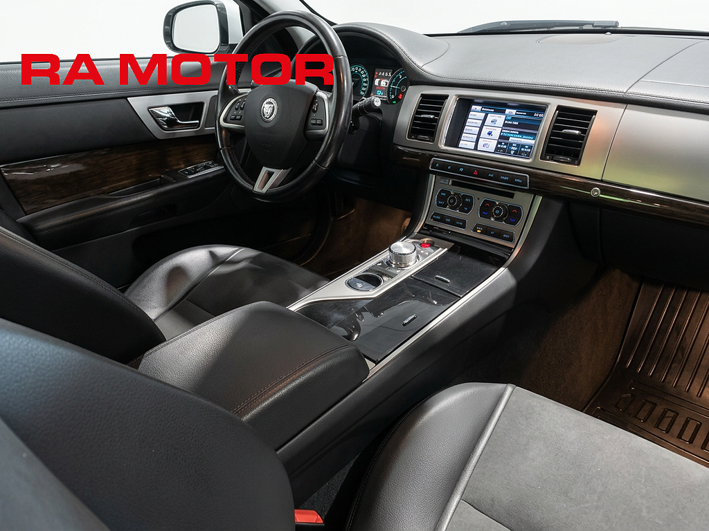 Jaguar XF 2.2 TDi4 | Kamera | Comfort Edi | Keyless | Navi 2015