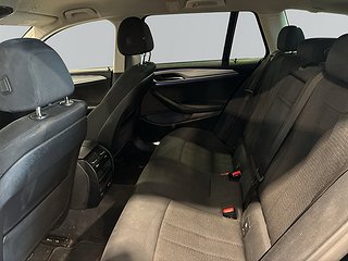 BMW 530e xDrive Touring PLUG-IN Drag Värmare Kamera S&V-däck