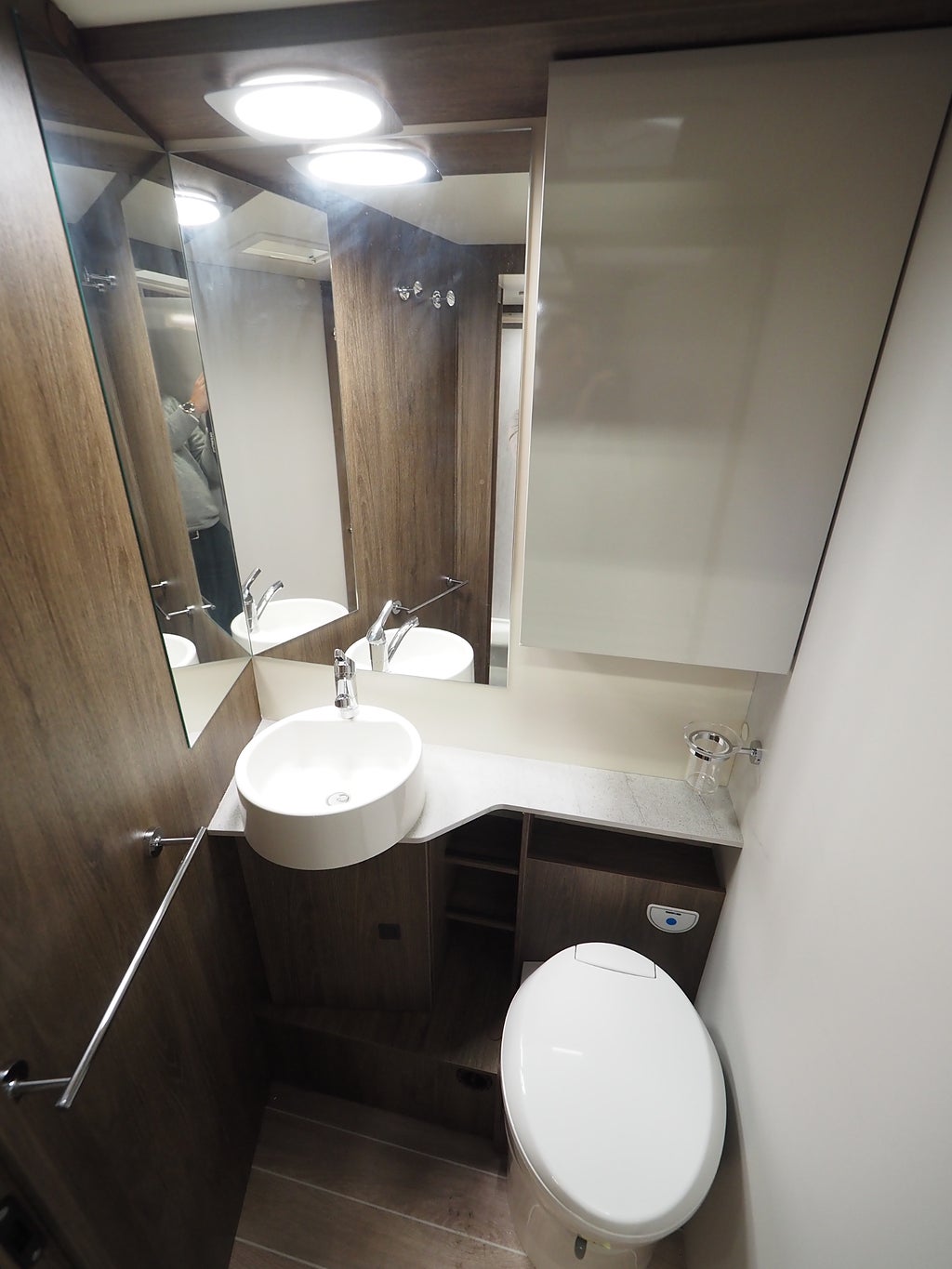 Ci Magis 67 XT  Aut I Solcell I Backkamera I Queensbed