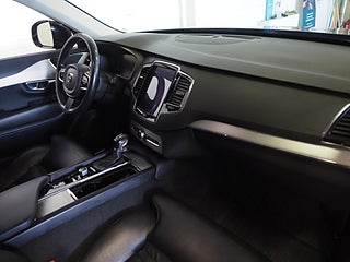 SUV Volvo XC90 12 av 28