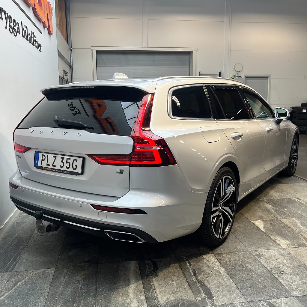 Volvo V60 T8 Twin Engine AWD Inscription Carplay Värmare Drag