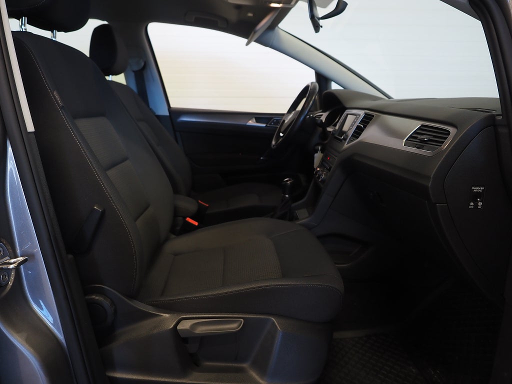 Volkswagen Golf Sportsvan 1.2 TSI 110hk Drag Kamera Låga mil! 2016