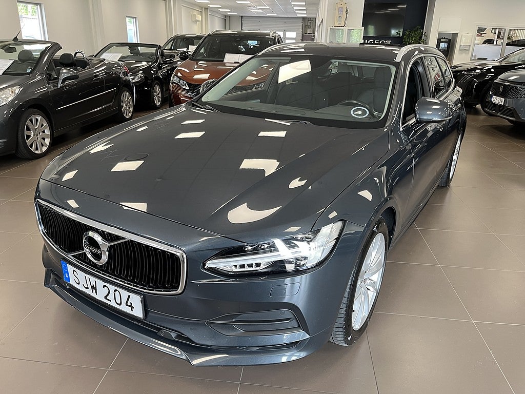 Volvo V90 T4 Geartronic Momentum, Navi, B-kamera, 1 ägare