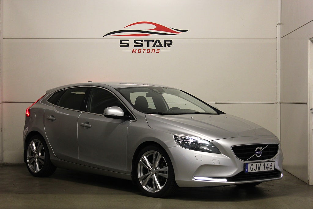 Volvo V40 D2 Momentum Kamera | Bluetooth | P-sesnor | Kamrembytt
