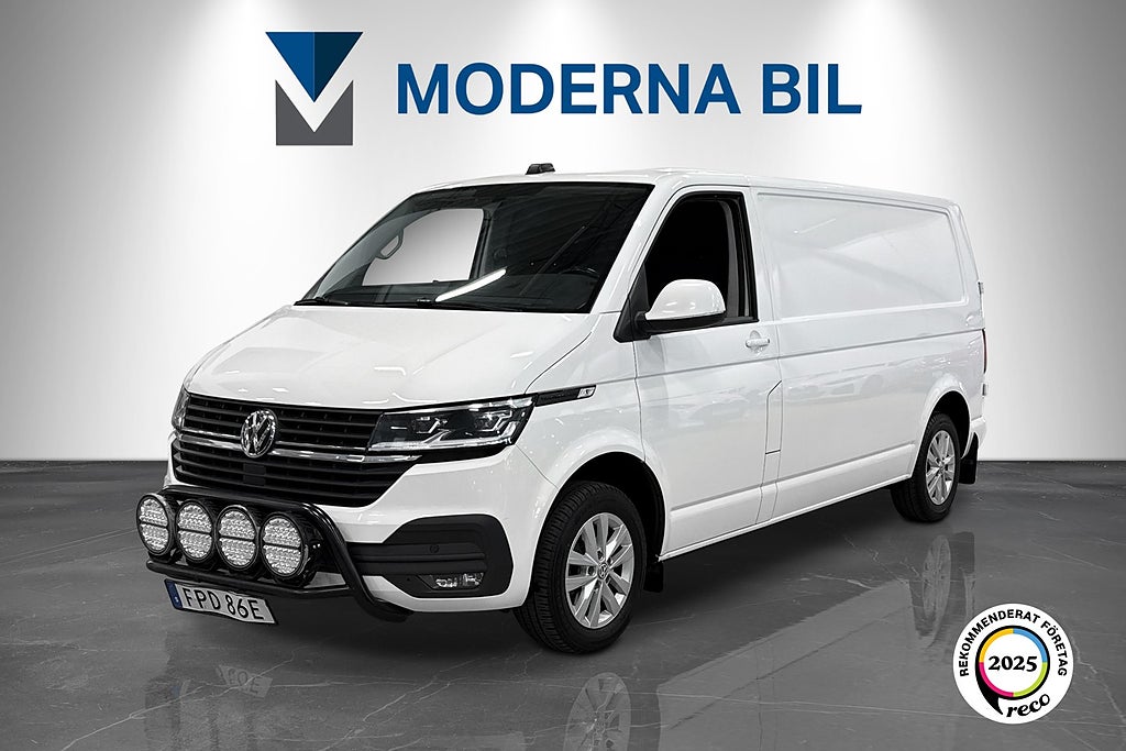 Volkswagen Transporter T30 2.0 TDI 150hk Lång Drag D-värm Inredd Nyservad Moms