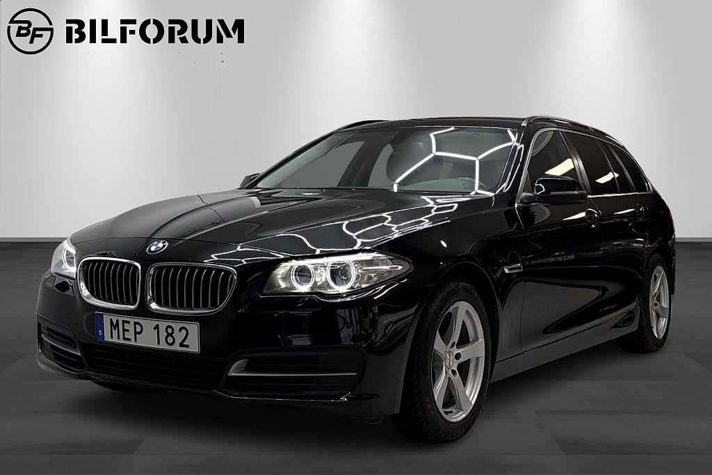 BMW 520 d xDrive Touring D-värmare Drag P-Sensor El-bagage 