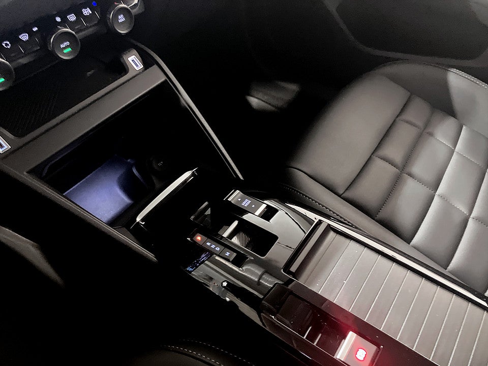 Bild på Citroën C4 Max 1.2 PT 130hk Aut B-KAMERA CARPLAY