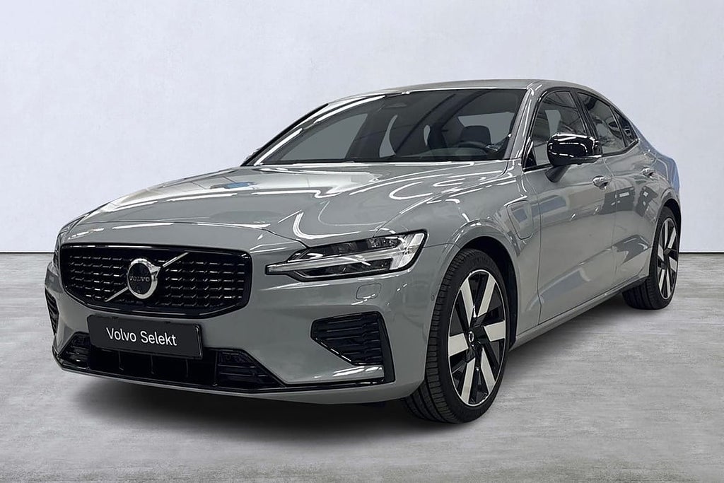Volvo S60 Recharge T6 II Plus Dark