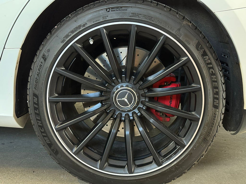 Mercedes-Benz AMG GT 43 4MATIC+ 1 Äg MOMS Burmester Sportavgas Sv-såld