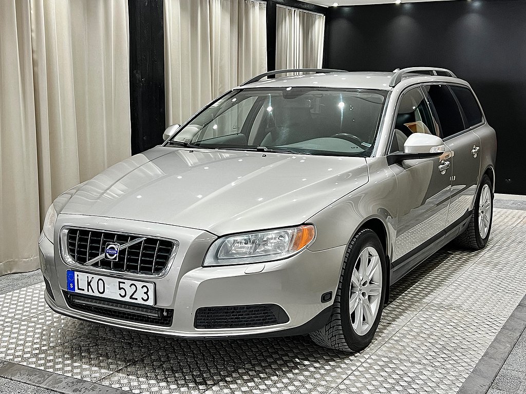 Volvo V70 2.0 Kinetic 145hk Besiktad Dragkrok Farthållare