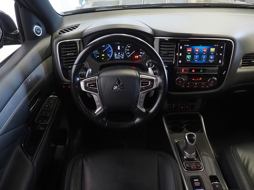 Mitsubishi Outlander PHEV 4WD CVT Business Dragkrok Skinn 360° Kamera 2019