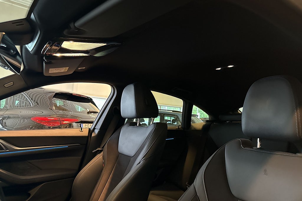 BMW i4 M50 xDrive Gran Coupé M Sport Drag Sov Hjul Kamera Moms miniatyr 8