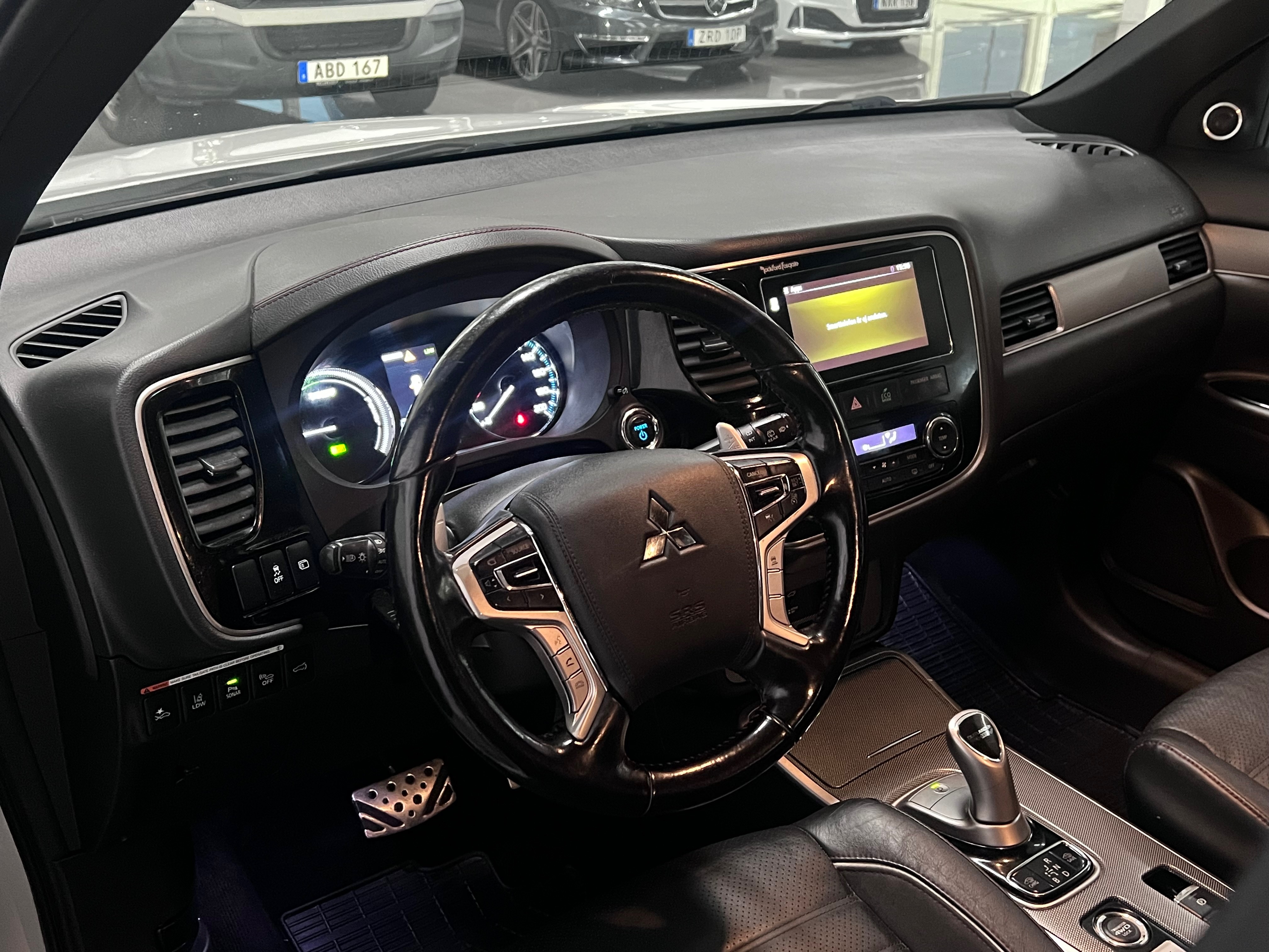 Mitsubishi Outlander PHEV CVT Edition 2018, bild 4/40