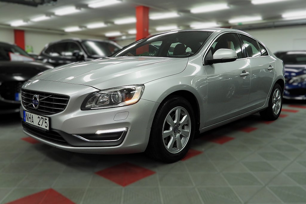 Volvo S60 T3 Momentum Bränslevärmare SoV Hjul Euro 5