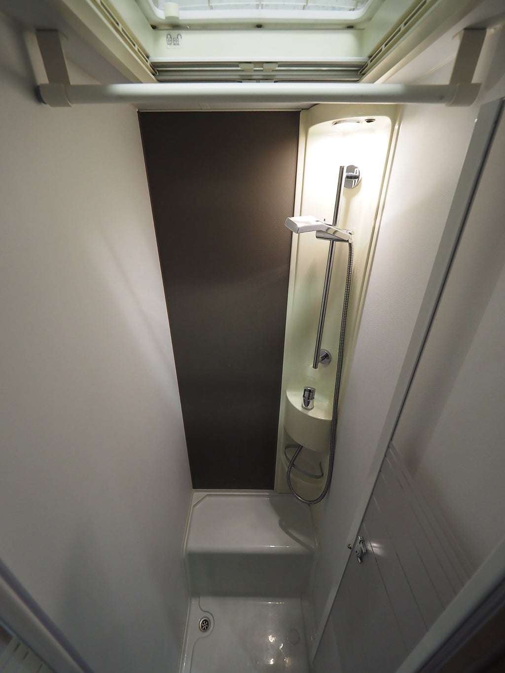 Adria Coral XL 670 SL Plus I 150hk I Dragkrok I Långbäddar I Dragkrok 2019