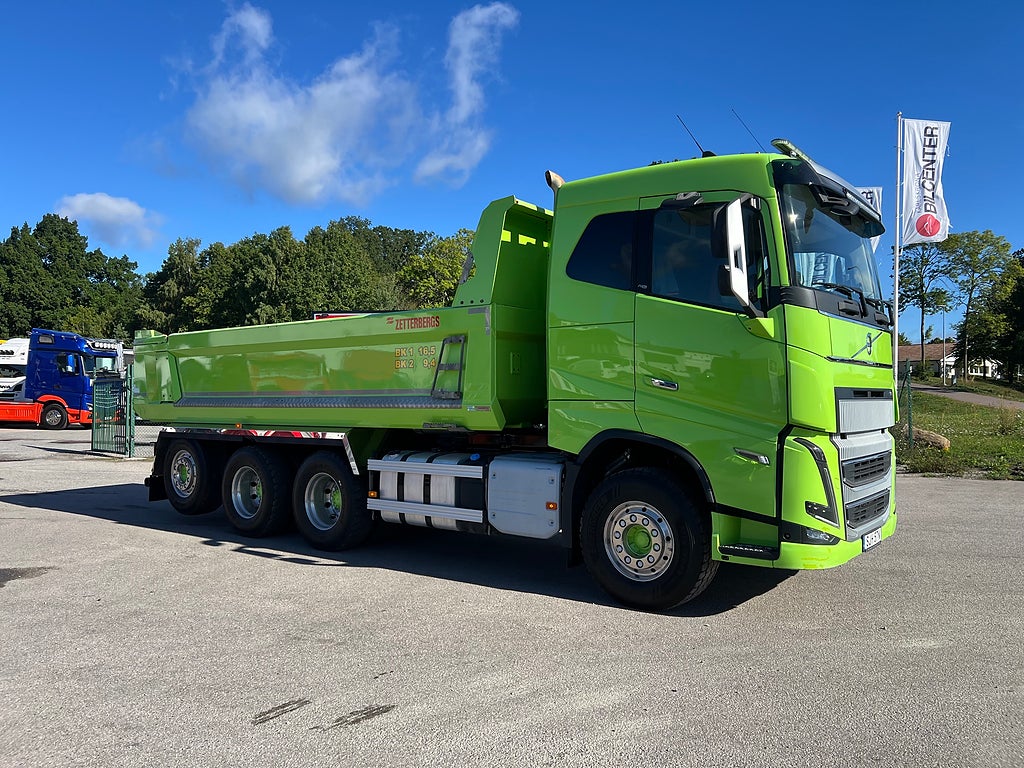 Volvo FH16 550 8x4*4 Tridem Tippbil I-See, Fullutrustad