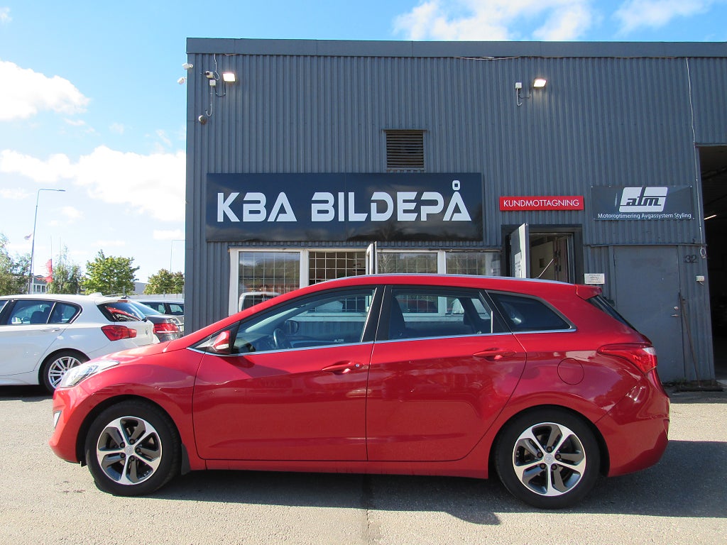 Hyundai i30 Kombi 1.6 CRDi 110hk Comfort Eco Euro6 Drag 