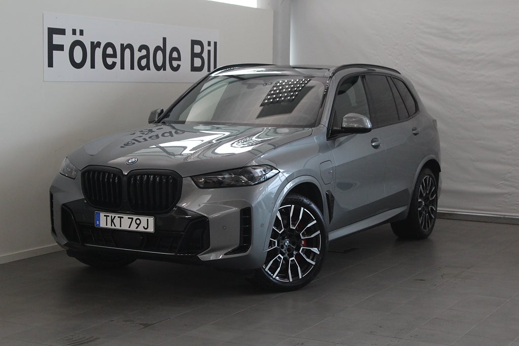 BMW X5 xDrive50e M Sport H/K Drag Panorama Komfort Acess