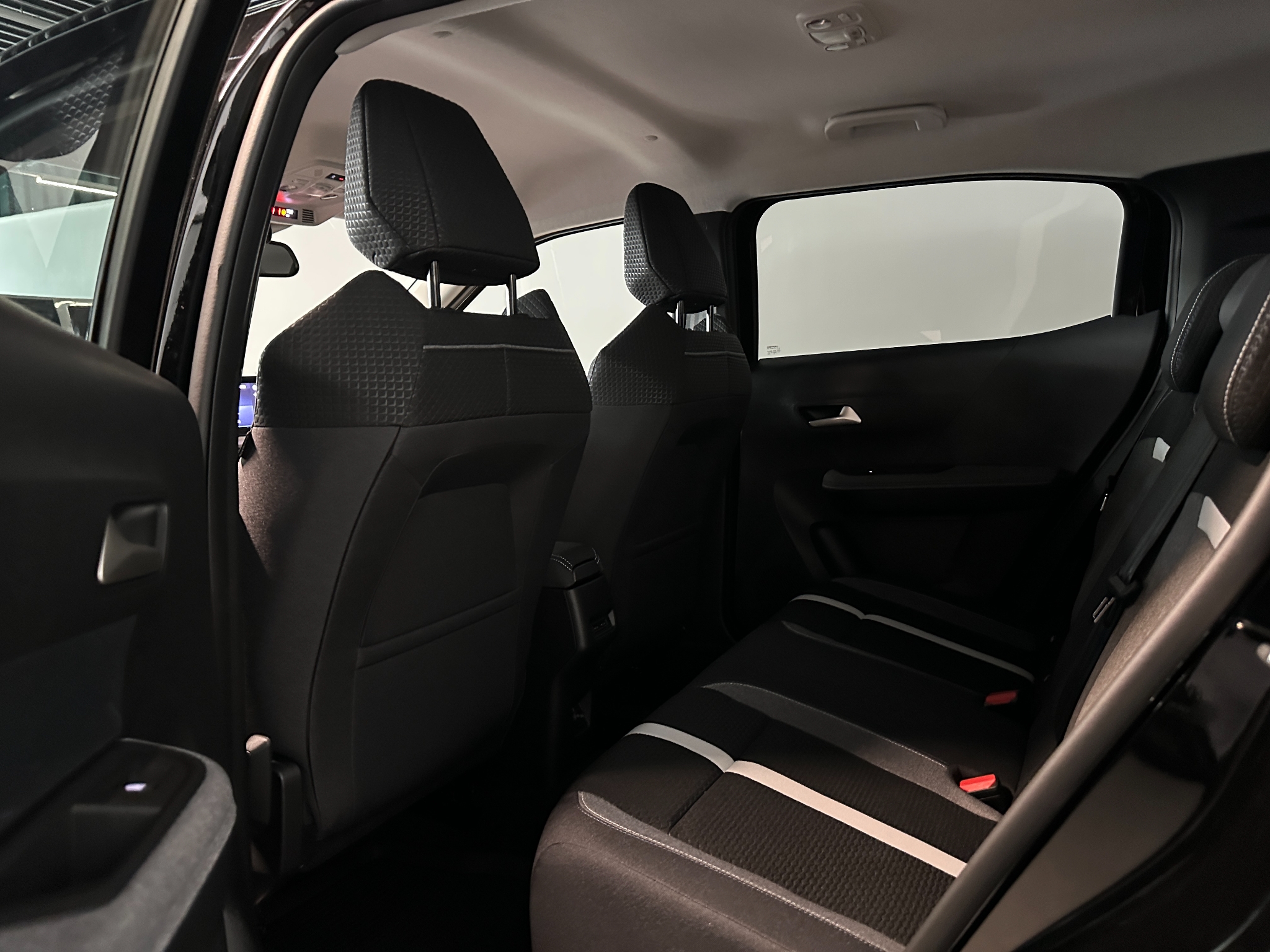 Opel Frontera GS Electric Long Range 2026, bild 7/37