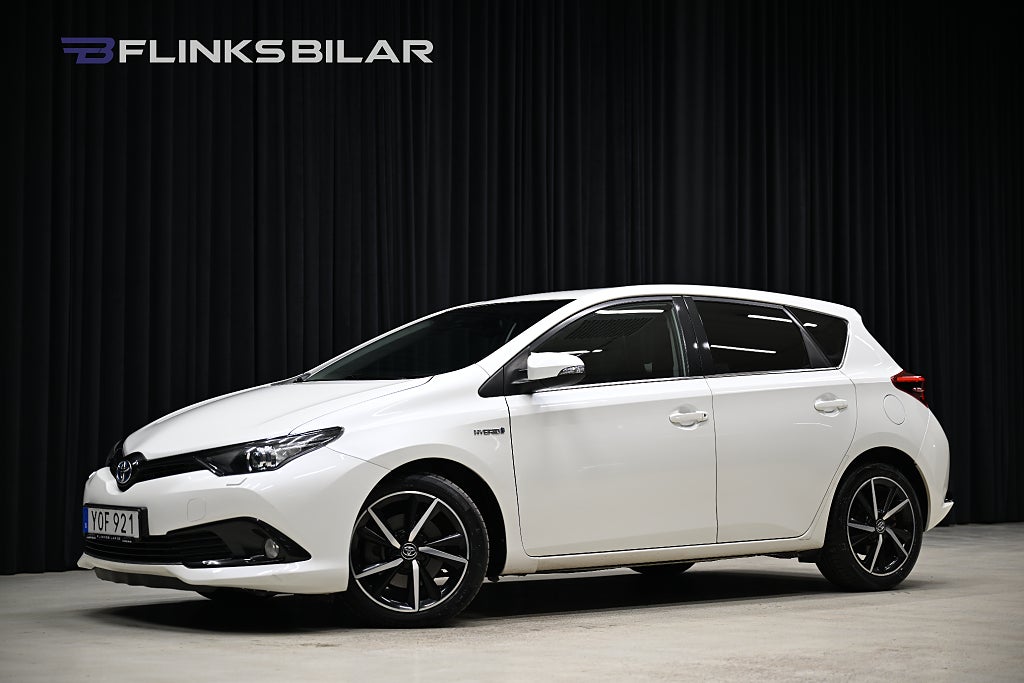 Toyota Auris Hybrid 136HK Automat|Backkamera