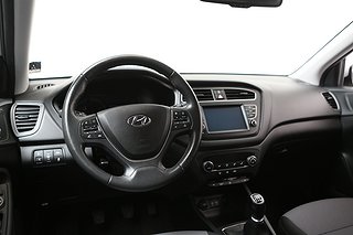 Halvkombi Hyundai i20 11 av 22