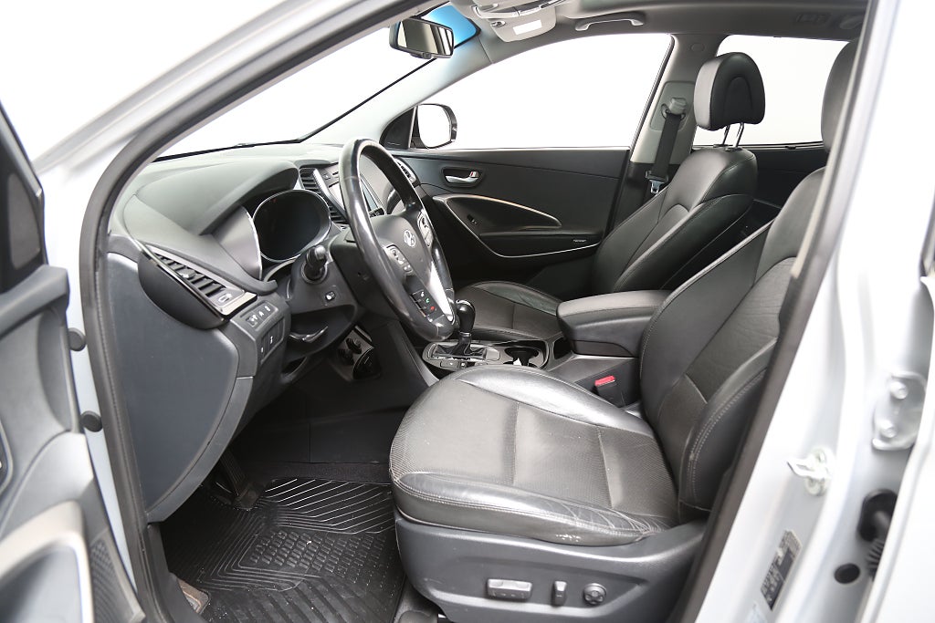 Hyundai Santa Fe 2,2 CRDi 197hk Premium 4WD Aut Pano Skinn Motorv Drag 2015