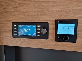 Husbil-halvintegrerad Adria Coral Plus 670 DL 26 av 31