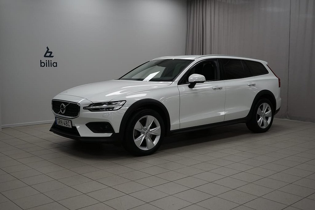 Volvo V60 Cross Country B4 AWD Diesel Adv SE | Nav | Kamera | Drag