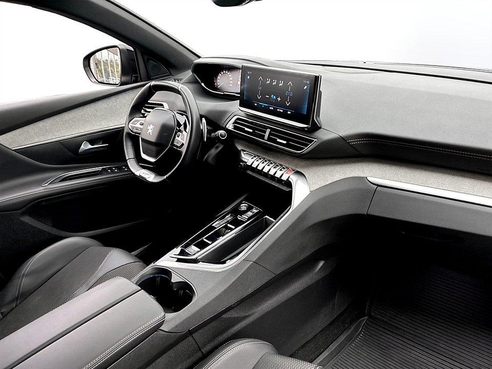 Bild på Peugeot 5008 GT 1.2 PT 130hk Aut 7-SITS B-KAMERA