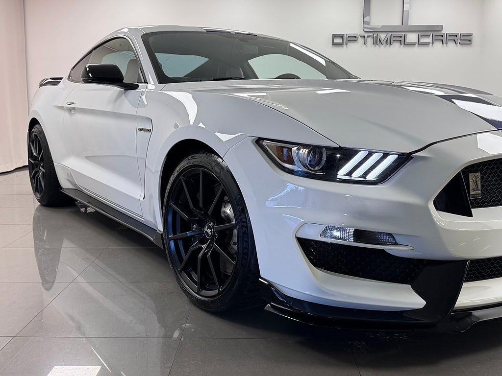 Ford Mustang 2016 - miniatyr 2